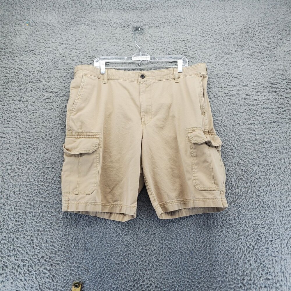 IZOD Shorts Mens Size 40 Tan Cargo 100% Cotton Casual Lightweight Durable Design